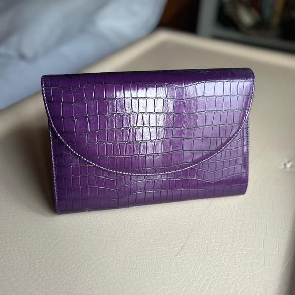 Ladies purple, faux croc clutch. - Picture 1 of 3